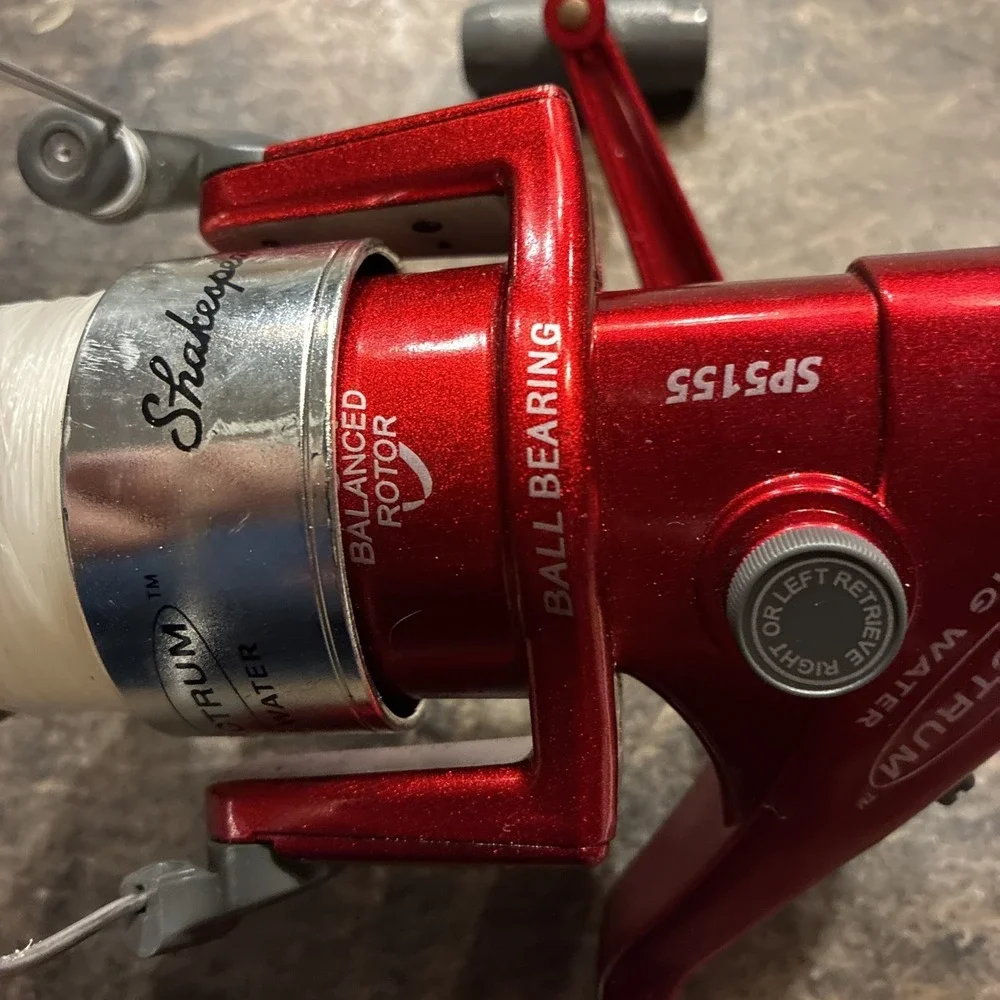 shakespeare fishing reel spectrum big water SP5155 Red working Spin Cast